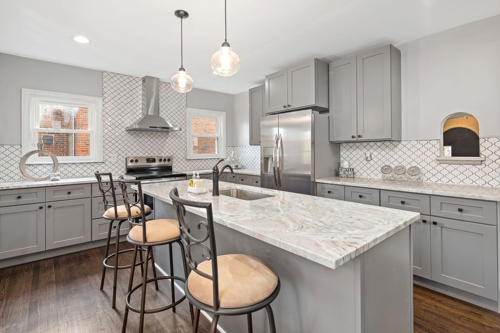 Dakota Gray Shaker kitchen